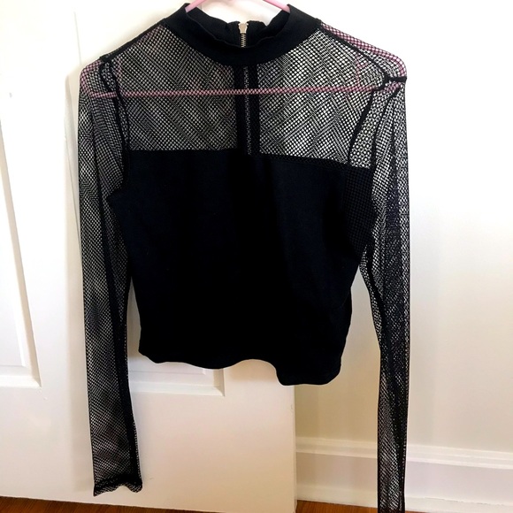 H&M Black Top - Picture 1 of 4